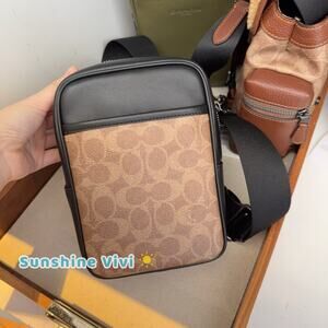 NWT Coach Men's Small Turner Pack In Signature Canvas Tan/Black CCO68 Leather